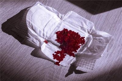 帶血的衛(wèi)生紙 一次性醫(yī)療用品的潛在風險與規(guī)范使用